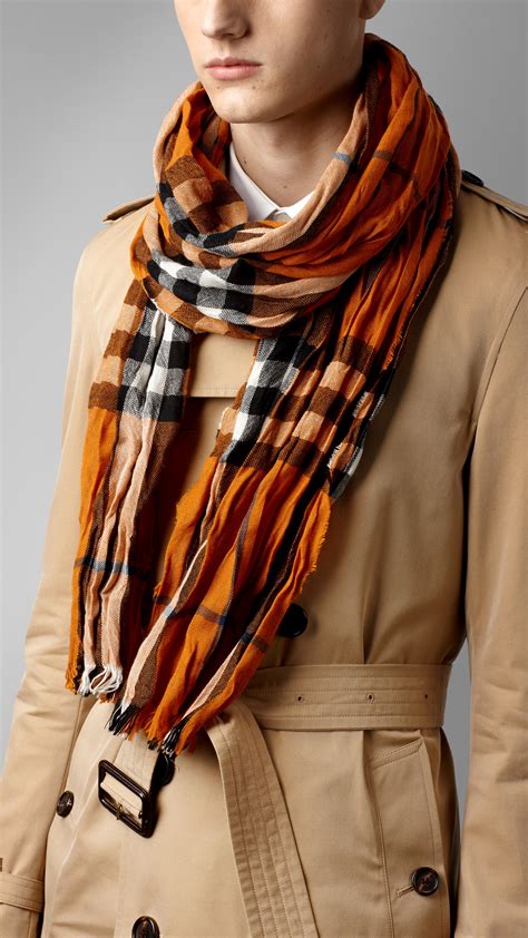 burberry crinkled cashmere scarf|Burberry cashmere check scarf price.